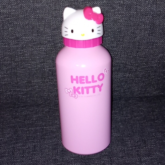 Hello Kitty Water Bottle - Picture 1 of 3